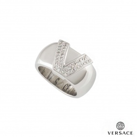 Versace 18k White Gold Ring? Versace 18k White Gold Ring?